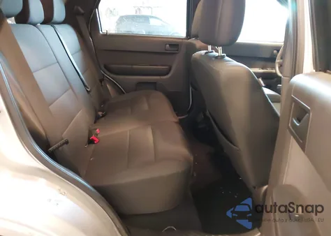 2012 Ford Escape Xlt z USA, uszkodzony, nr VIN 1FMCU9D78CKA11328